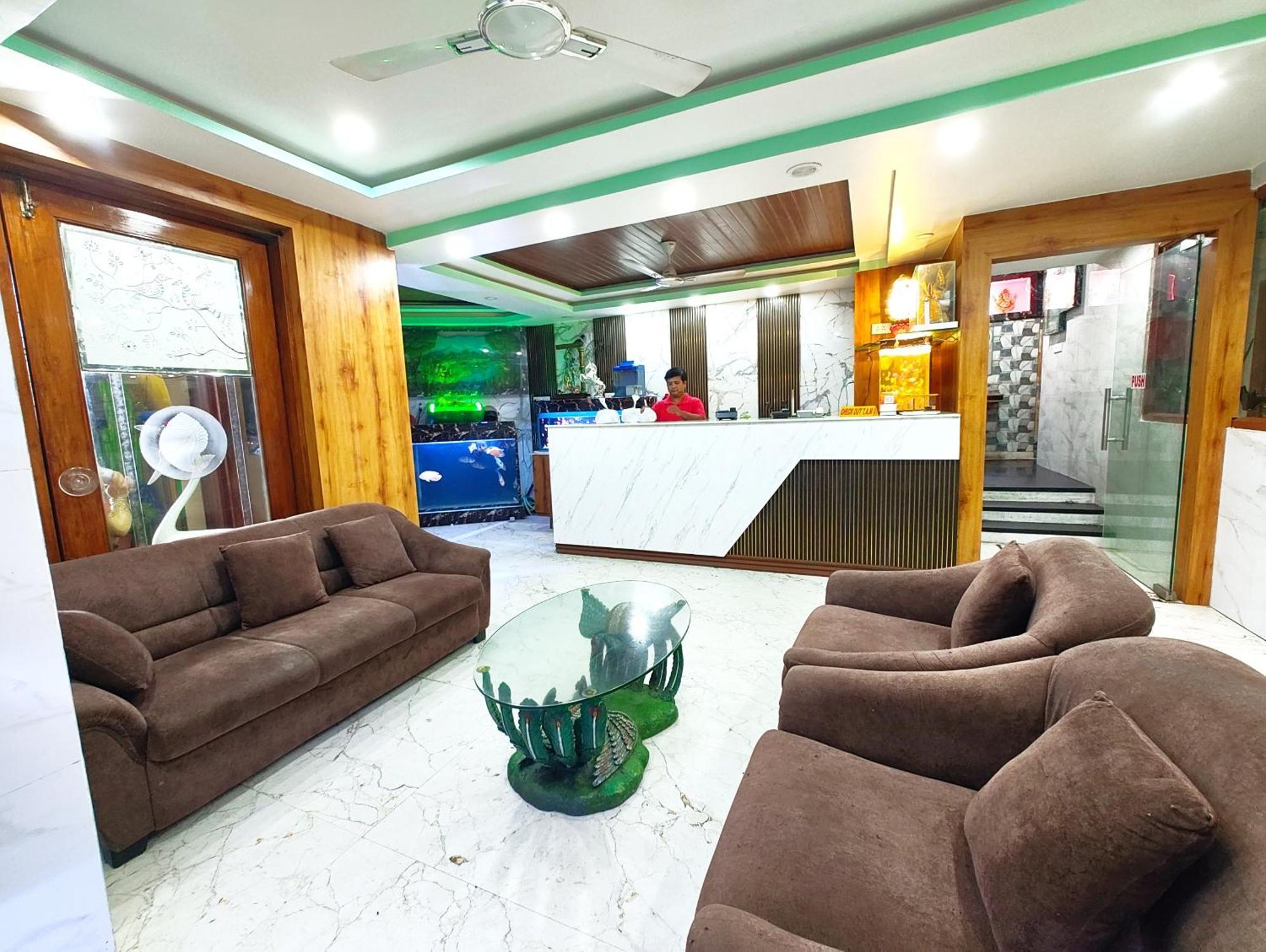 Ashray -near-golden-sea-beach-and Temple-with-lift-wifi-restaurant-parking Facilities-newly Decorated Room-with-prime-location - Seller In