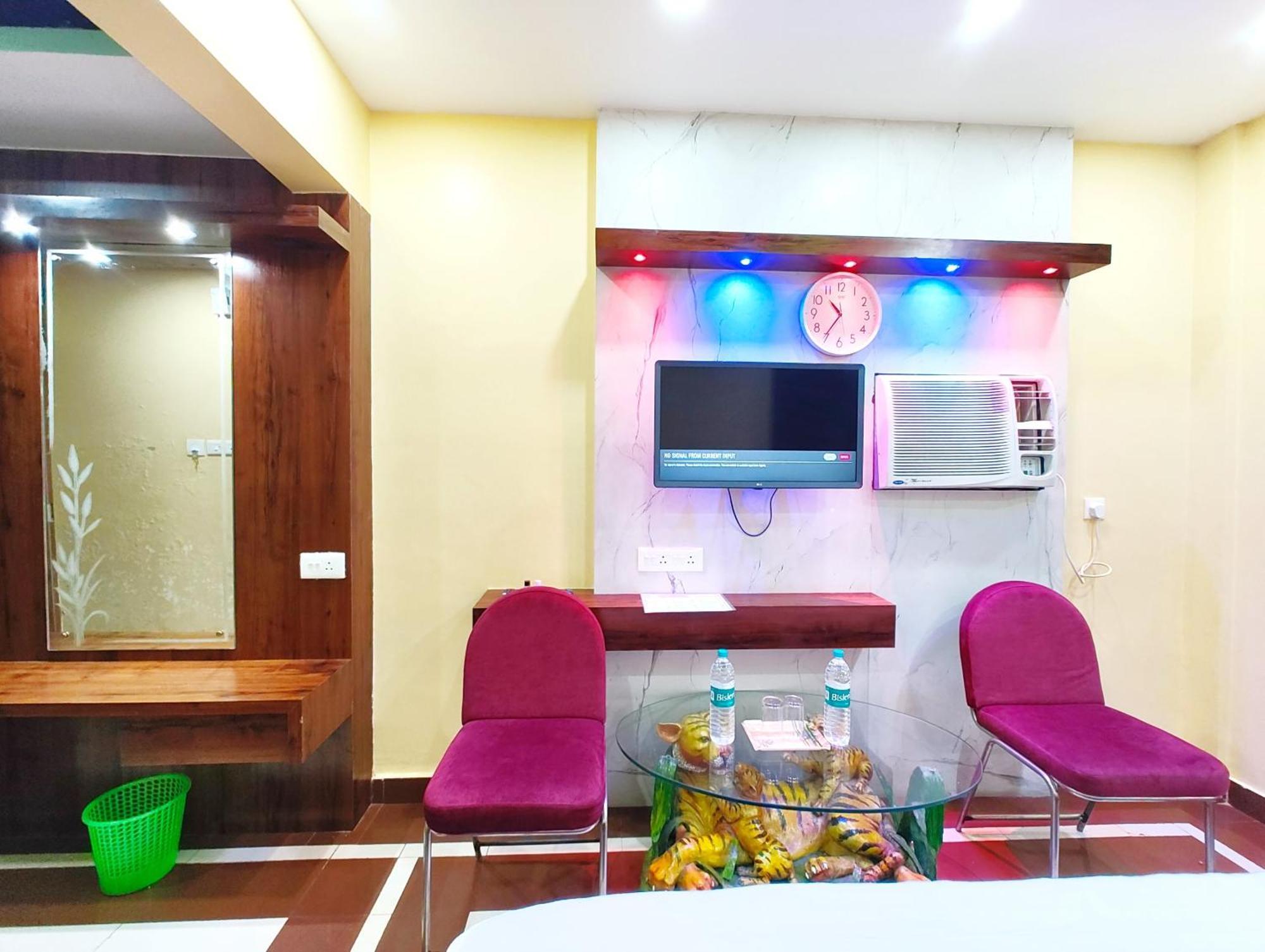 Ashray -near-golden-sea-beach-and Temple-with-lift-wifi-restaurant-parking Facilities-newly Decorated Room-with-prime-location - Seller In