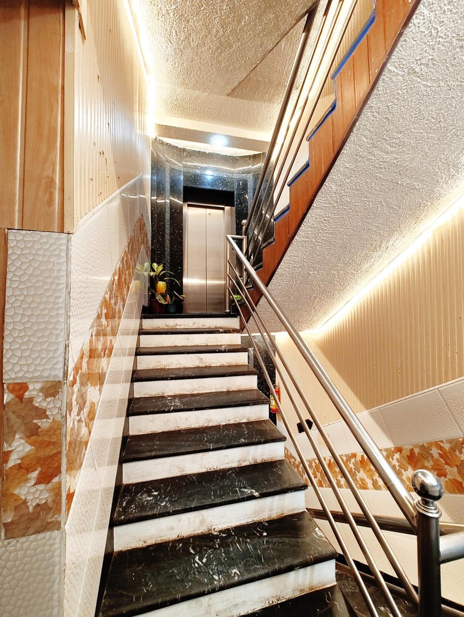 Hotel Ashray -near-golden-sea-beach-and Temple-with-lift-wifi-restaurant-parking Facilities-newly Decorated Room-with-prime-location - Seller In